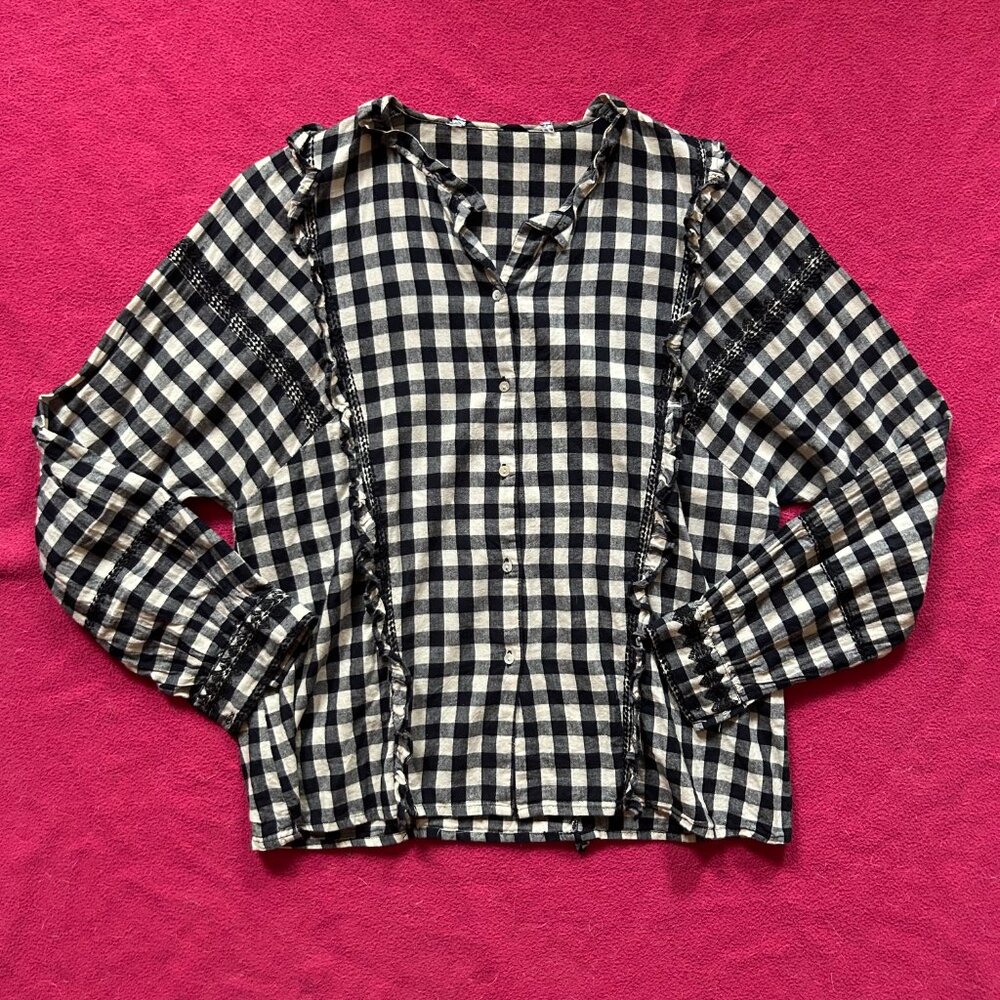 Checkered Ruffle Button Down Shirt - Picture 5 of 6